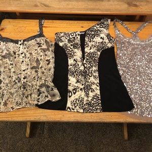 Women’s dressy top lot sizes small and one med